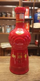 剑南春.珍藏级，38°500ml浓香型，红瓷烫金工艺酒瓶