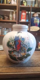 吉林省钓鱼台酿酒公司“四大美女.西施”，52°550ml浓香型，白瓷贴花工艺酒瓶
