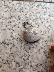 老物件收藏；白色金属铃铛一个