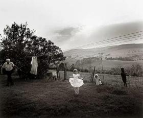 Sally Mann 莎莉曼 IMMEDIATE FAMILY 亲密家庭 亲子摄影写真集