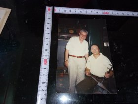 京剧名家----老照片！！     -----1998年《著名京胡演奏家：燕守平-----老照片》！（1998年，背面有留言）