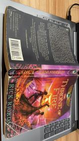 The Throne of Fire (The Kane Chronicles, Book 2) 埃及守护神2:凯恩与烈焰王座