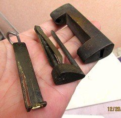 民清老铜锁少见的“全兴”款老铜锁一把。长78毫米。永久保真包鉴