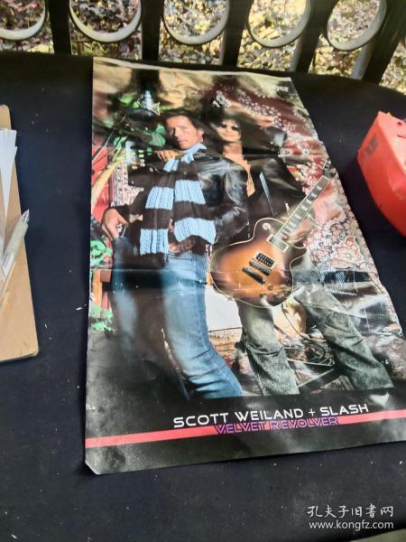 买满就送   SCOTT WEILAND + SLASH  一本日文音乐杂志里的拉页（54x29.5cm）