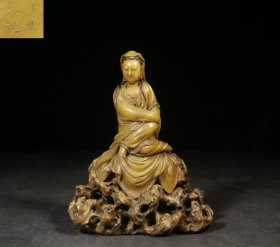 精品.旧藏.“元珠”款寿山芙蓉石手工雕刻观音坐像摆件
