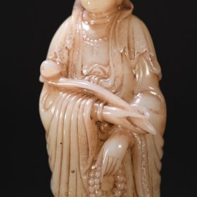 清代 芙蓉石雕如意观音摆件