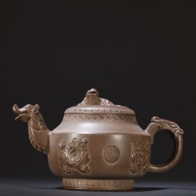 季山款 紫砂堆雕狮子戏球茶壶
