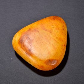 回流 和田玉籽料黄皮原石1
