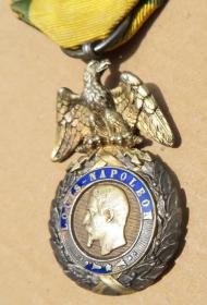 法国军事功勋奖章，银质局部珐琅，法兰西第二帝国（1852~1870）带羊皮纸证书