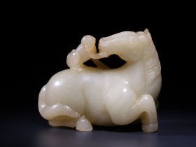 和田玉马上封侯摆件