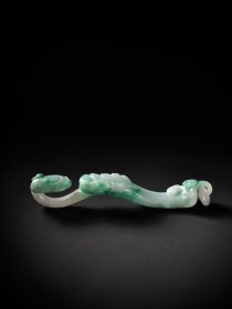 天然翡翠如意带勾、