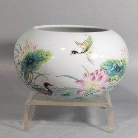 清雍正款 粉彩鸳鸯荷花水洗
