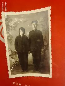 老照片1961年订婚纪念