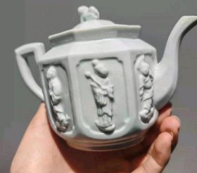 清代白釉八仙瓷茶壶-25