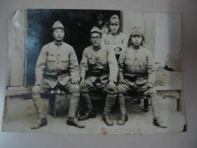二战时期  日军照片 7枚 背面盖查验章  某地县城城墙远眺照