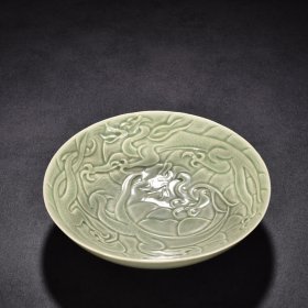 五代秘色越窑青瓷刻海水龙纹碗