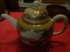 景德镇老厂货   茶壶      两个童子