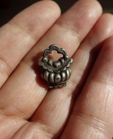 老银 挂件 花篮铃铛 精工银质好 高18mm 重0.9克