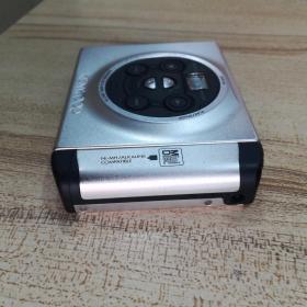 日本原装建伍MD随身听 KENWOOD PORTABLE MD PLAYER DMC-J3  能正常播放 附MD唱片一张 原配充电电池