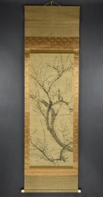 名家精品， 泽三石笔《梅之图》，江户时代，王冕梅花画法，绢本，品相完美，骨质轴头完整，画芯：113*44