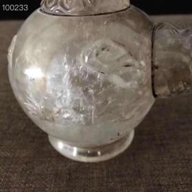 水晶雕刻象鼻壶尊摆件，保存完好，品相如图，喜欢联系。等结缘