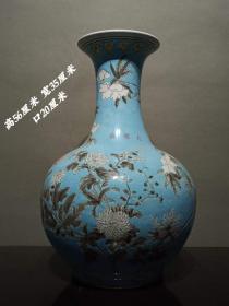 大雅斋大号花卉图案赏瓶一个，纯手工打造，画工精湛，器型庞大，摆放佳品