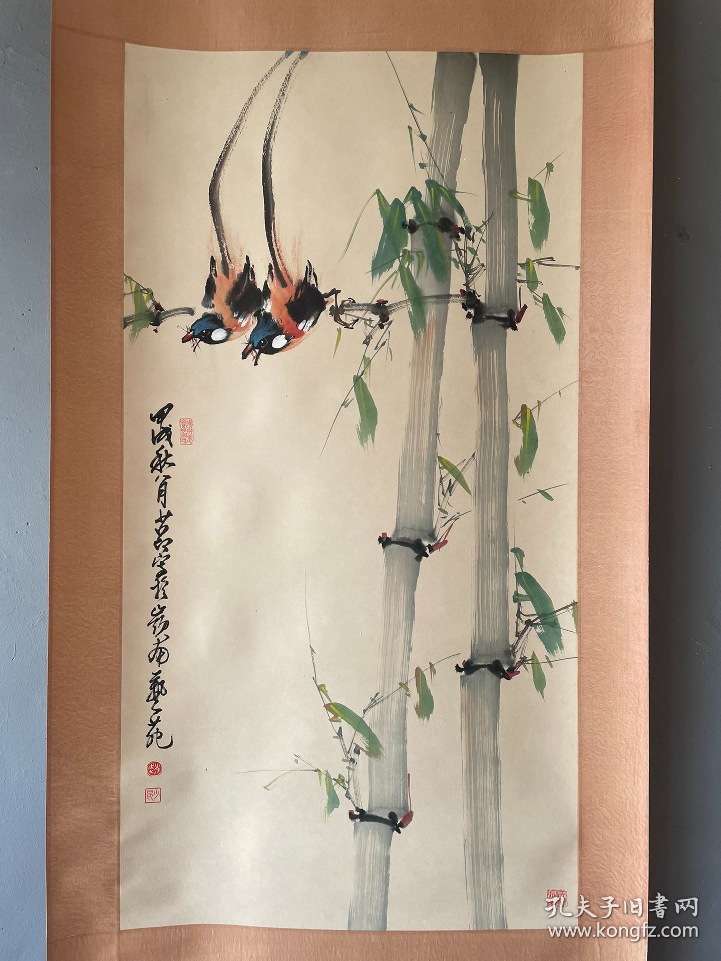 赵少昂 立轴 花鸟
【宝贝尺寸】196x66厘米  
【宝贝画芯】100x52厘米