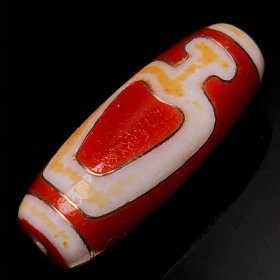 【宝瓶天珠】 尺寸：39*15毫米 重量13.6克
