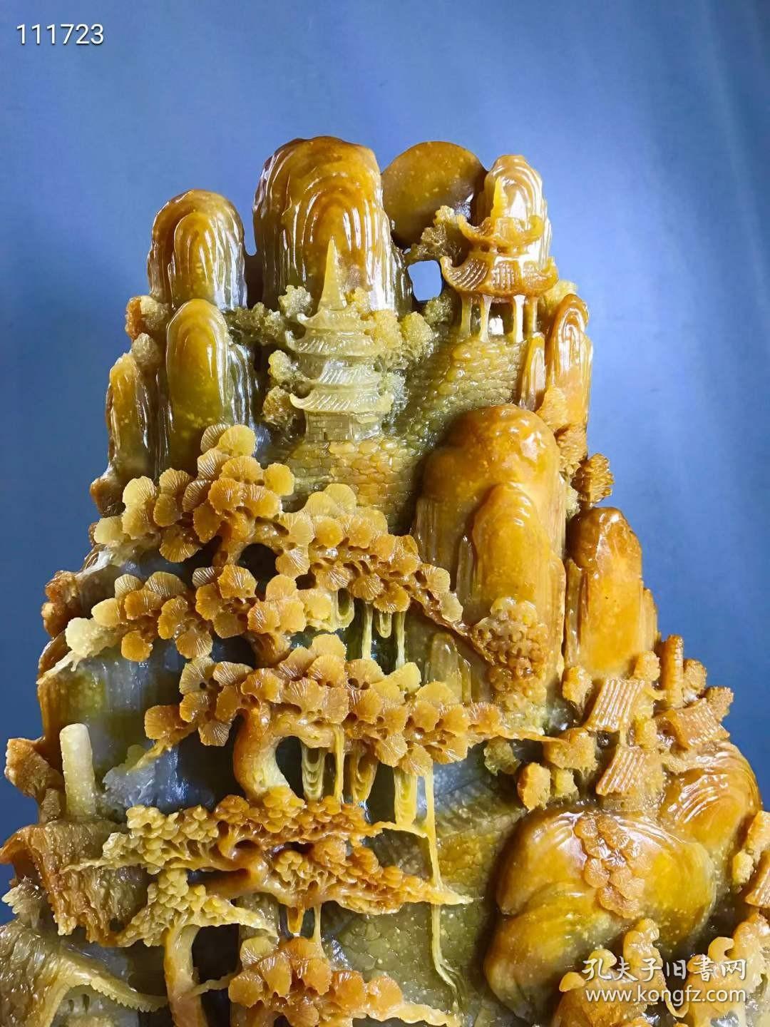 61_纯天然，田黄石，纯手工雕刻，松下老人，雕刻漂亮，立体感十足，造型周正，品相完整，尺寸如图