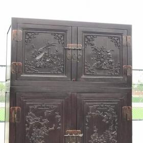 35_下乡拆迁收到花梨木顶箱柜一对完整无缺品相如图!
尺寸单220/110/60公分