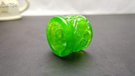 顶级龙石种帝王绿翡翠扳指一对，水头超好，超级完美.