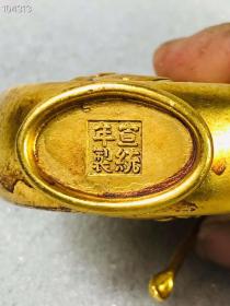 84_铜鎏真金双面人物鼻烟壶一对，
