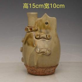 64_宋代甜白釉刻瓷布袋壶