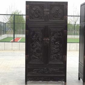 35_下乡拆迁收到花梨木顶箱柜一对完整无缺品相如图!
尺寸单220/110/60公分