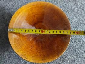 60_宋代开片大斗碗
器型规整,品相一流