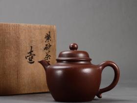 清代：元茂 莲子紫砂壶。