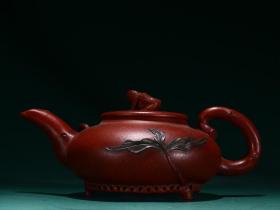 蒋蓉款·紫砂蛙钮茶壶。