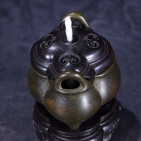 清：海棠形铜香熏炉