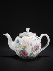 清咸丰 粉彩花鸟纹茶壶。