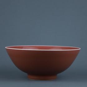 清乾隆-祭红釉碗。