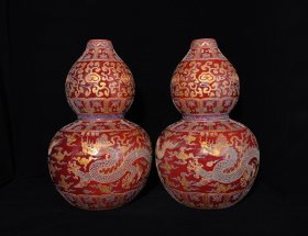 大明永乐年制祭红釉沥粉描金龙纹葫芦瓶，高47×30厘米