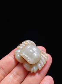 清中期 和田玉籽料 白玉 二甲传胪 一甲一名 蟹形珮 螃蟹把件