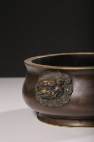 清“大明宣德年制”款铜双狮耳炉