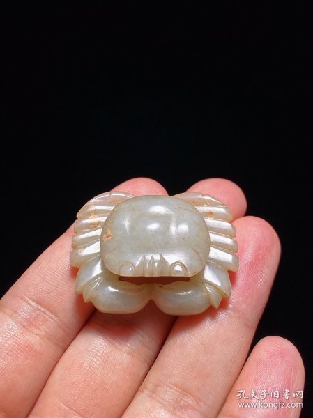 清中期 和田玉籽料 白玉 二甲传胪 一甲一名 蟹形珮 螃蟹把件