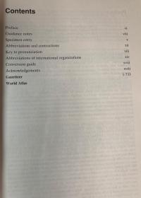 Cambridge World Gazetteer    剑桥世界地名词典  布面精装  书脊、封面烫金图案    书后附世界地图册 铜版纸印刷120页