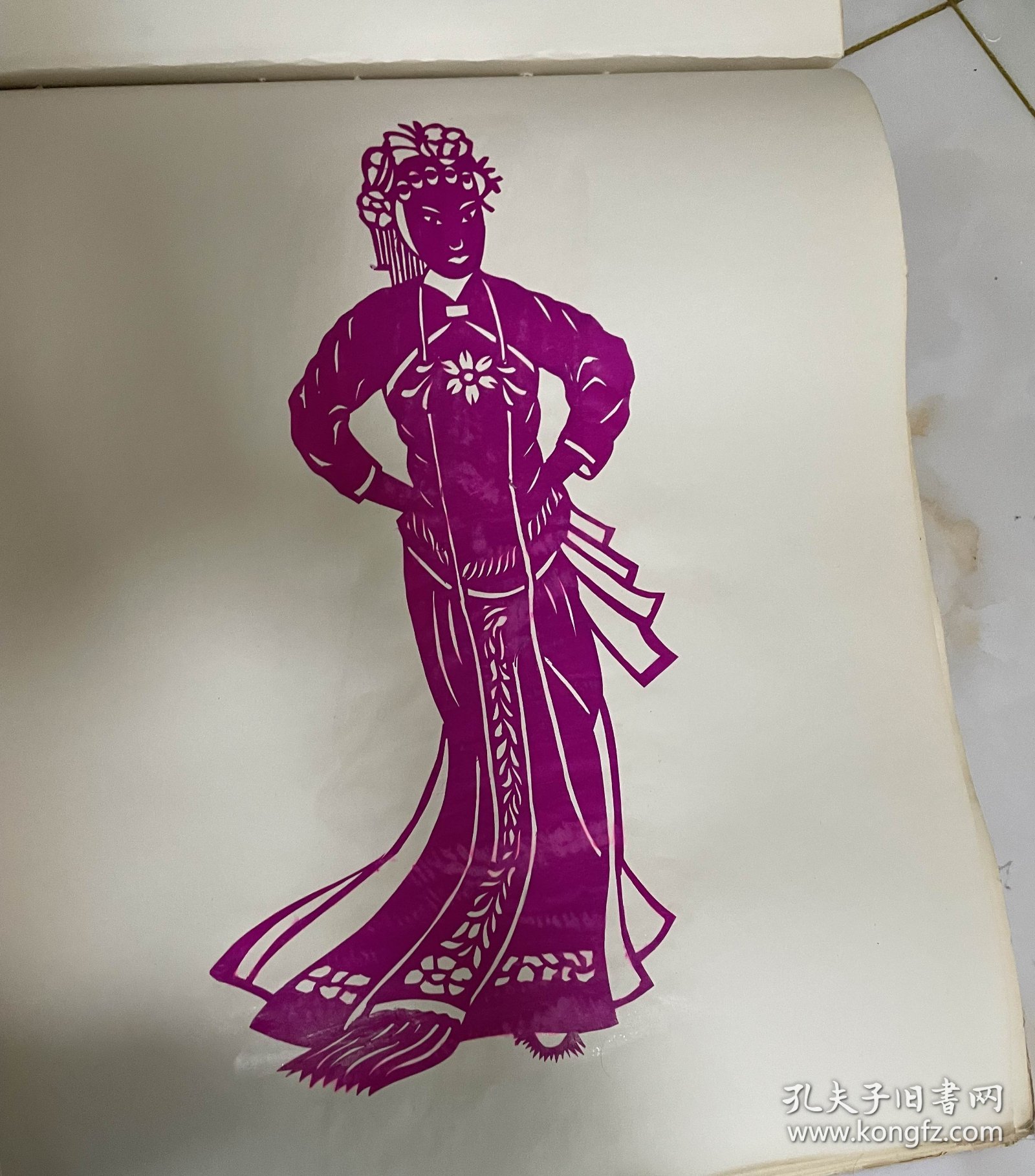 70十年代人物剪纸 共十七张（画本）商品尺寸：55公分×40公分