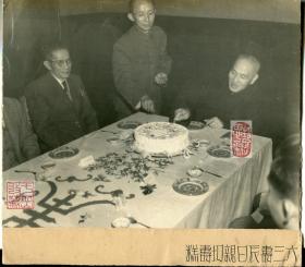 【静思斋】1949年蒋中正六十三岁寿宴老照片一张，励志社胡崇贤摄