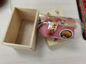日本购回：日本草木染古代红花䌷，100%绸（镀金首饰盒，小绸布包，全新全品，原装木盒）