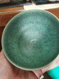 日本购回：日本高级茶道具，绿釉窑变抹茶碗、 底部有款，柴烧手作，非常漂亮