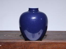 清雍正霁蓝釉小罐